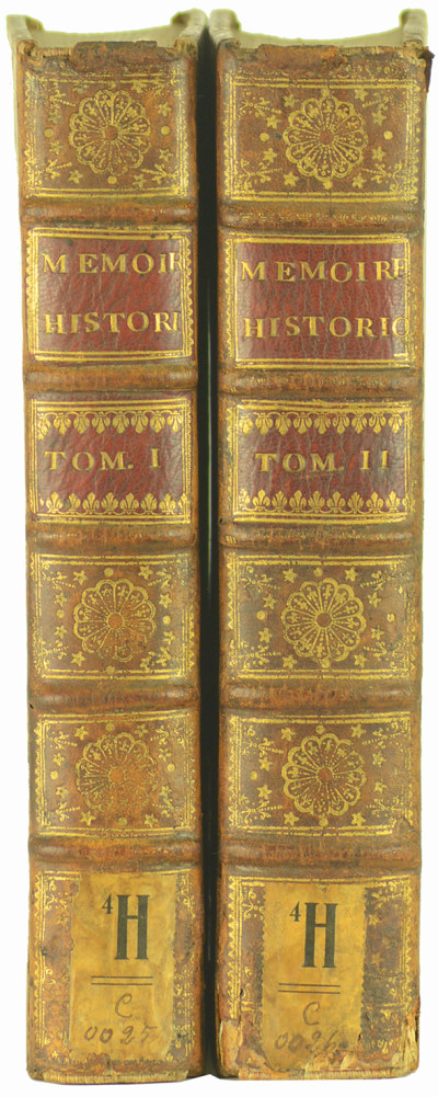 Mémoires historiques présentés au souverain pontife Benoit XIV, sur les missions des Indes orientales où l'on fait voir que les PP. capucins missionnaires ont eu raison de se séparer de communion des RR. PP. missionnaires jésuites qui ont refusé de se soumettre au décret de M. Le Cardinal de Tournon légat du S. Siège, contre les rits malabares : Ouvrage qui contient une suite complette des Constitutions, Brefs & autres décrets apostoliques concernans ces rits, pour servir de règle aux missionnaires de ces pays-là (sic). 