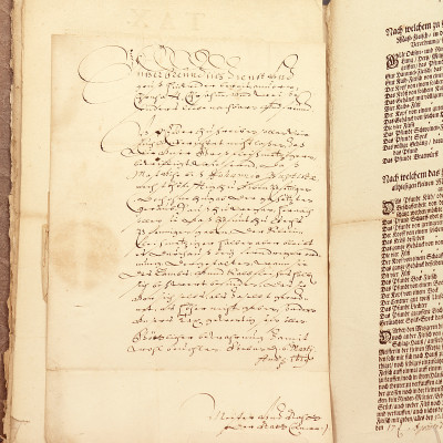Ensemble de pièces manuscrites (2, datées 1618 et 1619) ou imprimées (39) relatives à la Corporation des Bouchers de Colmar : taxes officielles de la viande de 1698 à 1773. Pièces diverses. 