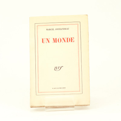 Un monde. 