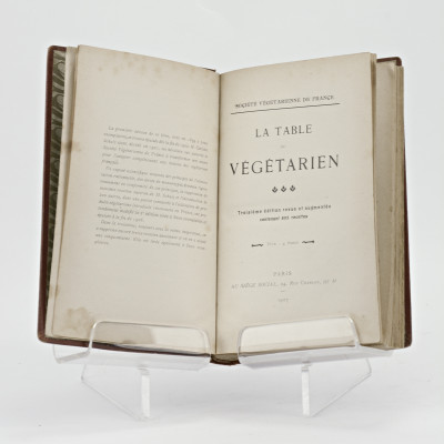 La table du végétarien. Troisième édition revue et augmentée contenant 495 recettes. 