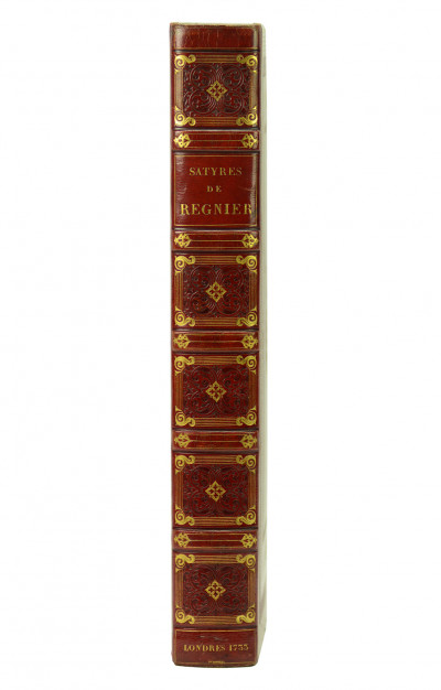 Satyres et autres œuvres de Régnier, accompagnées de remarques historiques. Nouvelle édition considérablement augmentée. 