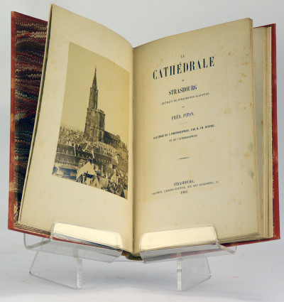 La cathédrale de Strasbourg (extrait de Strasbourg illustré). Illustré de 3 photographies, par M. Ch. Winter, et de 7 lithographies. 