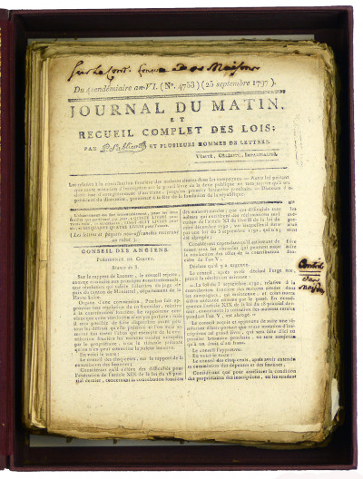 L'Ami du Peuple, et de nombreux imprimés et manuscrits concernant la Révolution française. 