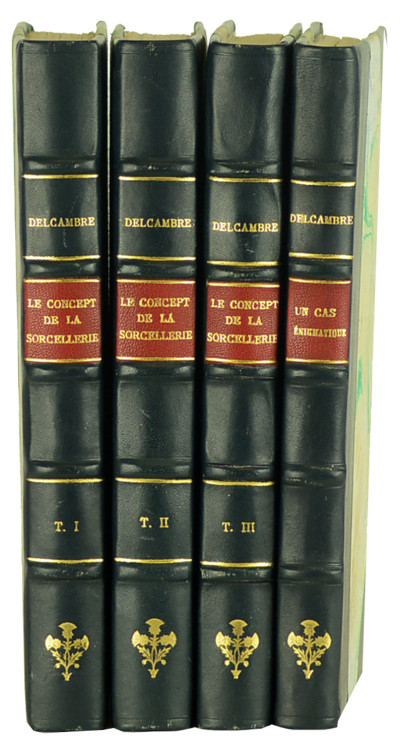 Le concept de la sorcellerie dans le Duché de Lorraine au XVIe et au XVIIe siècle. Premier fascicule : L'initiation à la Sorcellerie et le Sabbat. Deuxième fascicule : Les Maléfices et la Vie supranormale des Sorciers. Troisième fascicule : Les devins-guérisseurs. 
