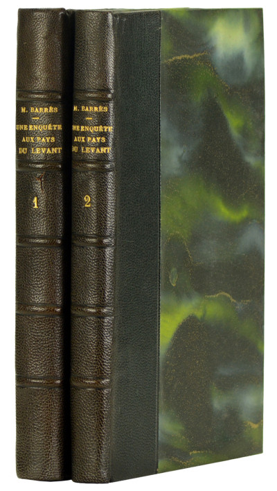 Une enquête aux pays du Levant. * Alexandrie - Beyrouth - Le Liban - Le tombeau d'Henriette Renan - Une soirée avec les Bacchantes - La religieuse arabe - Baalbek - Damas - Le vieux de la montagne - Le génie de nos congrégations. ** Homs - L'Euphrate - Antioche - Le Taurus - Les danseurs mystiques de Konia - Chez le grand Tchélébi - Constantinople - Le sarcophage d'Alexandrie. 