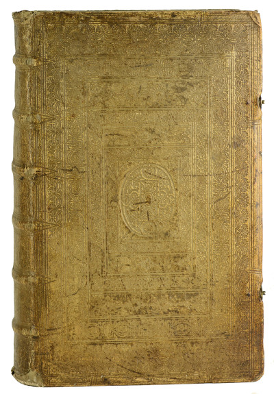 New vollkommen Kräuter-Buch, darinnen uber 3000 Kräuter, mit schönen und kunstlichen Figuren, auch deren Underscheid und Wirckung, sampt ihren Namen in mancherley Spraachen, beschrieben (…) vormahls durch (…) gebessert. Jetzt widerumb auffs newe übersehen (…) durch Hieronymum Bauhinum. Mit gest. figürlicher Titelbordüre und über 2400 Pflanzenholzschnitten. 