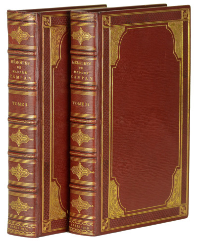 Mémoires de Madame Campan sur la vie privée de Marie-Antoinette. Préface de René Vallery-Radot. Soixante-trois compositions d’Adolphe Lalauze, gravées au burin et à l’eau-forte par Léon Boisson. 