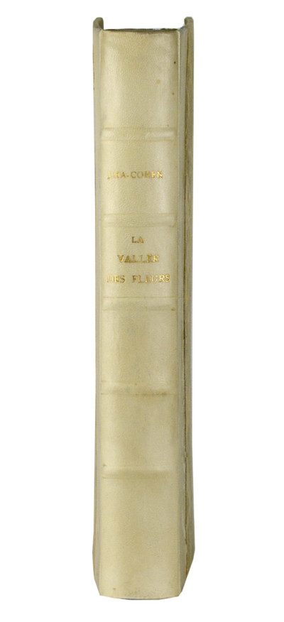 La Vallée des Pleurs. Chronique des souffrances d’Israël depuis sa dispersion jusqu’à nos jours, par Maître Joseph Ha-Cohen, médecin d'Avignon, 1575. Publié pour la première fois en français, avec notes et textes historiques, par Julien Sée. 