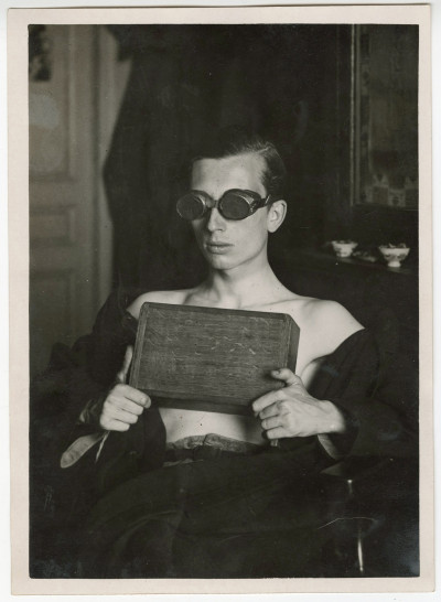 Les expériences de vision paroptique de René Maublanc. Photographies de René Maublanc, Marianne Lams, René Daumal et Roger Vailland. 