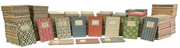 Bel ensemble de 300 numéros de cette célèbre collection. 